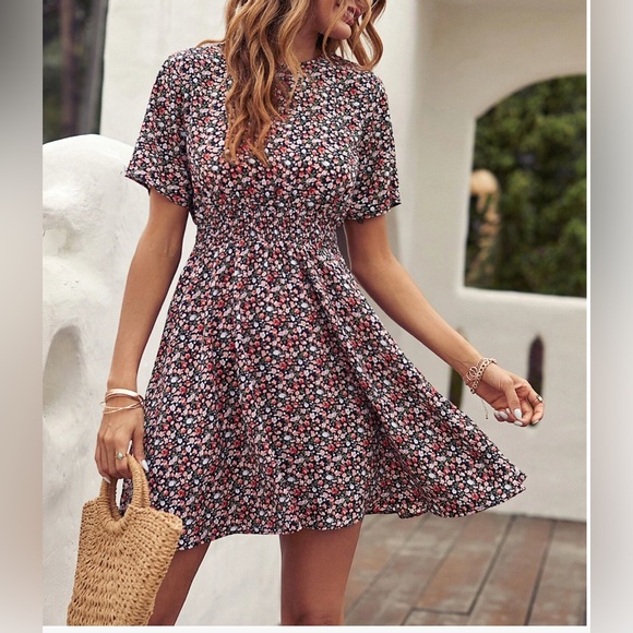 Ditsy Floral Print A-line Mini Dress - Picture 3 of 9